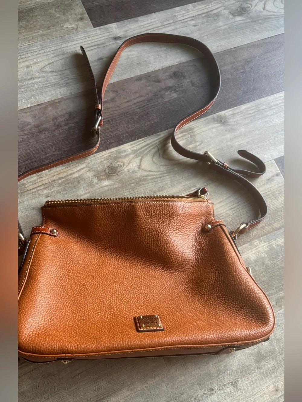 Dooney & Bourke Scarlett Pebbled Leather Shoulder Crossbody Bag